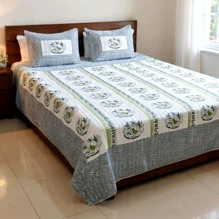 Handmade Green Bird Pattern Mulmul Cotton Quilted Bedcover